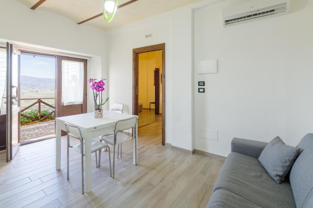 Il Tramonto Holidays Apartment Trevi Exterior photo